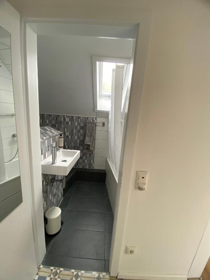 Kleine-Radoase, Ruhiges Oekologisch Renoviertes Doppelzimmer Weilburg Bagian luar foto